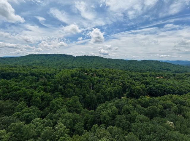 619 Cherokee Oaks Road, Murphy, NC 28906