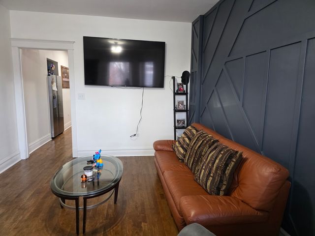 5018 W 23rd Place, Cicero, IL 60804