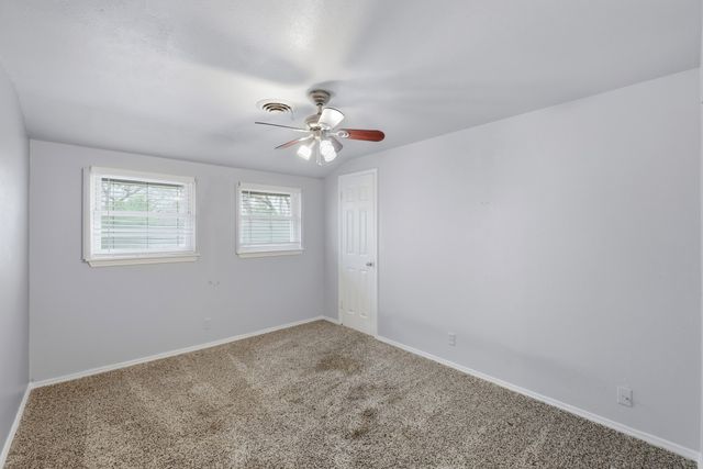 806 Waggoner Drive, Arlington, TX 76013