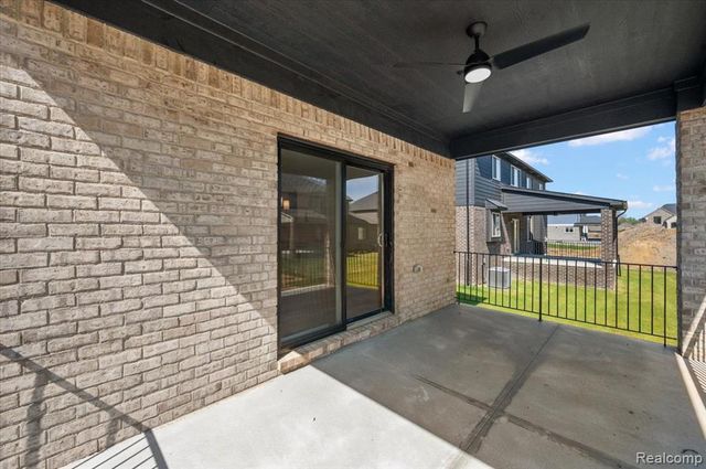 24462 Sawgrass Drive, Macomb, MI 48042