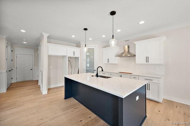 24462 Sawgrass Drive, Macomb, MI 48042