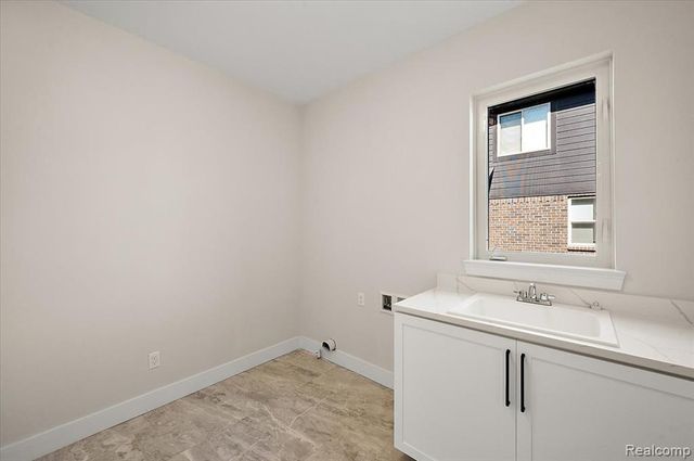 24462 Sawgrass Drive, Macomb, MI 48042