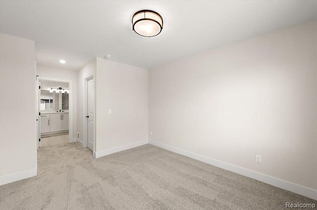 24462 Sawgrass Drive, Macomb, MI 48042