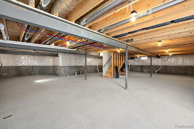 24462 Sawgrass Drive, Macomb, MI 48042