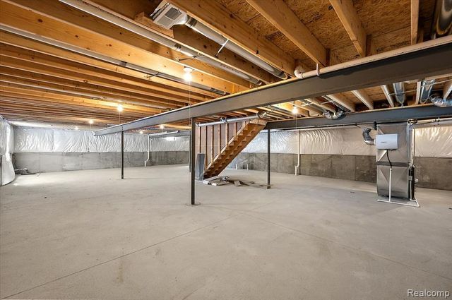 24462 Sawgrass Drive, Macomb, MI 48042