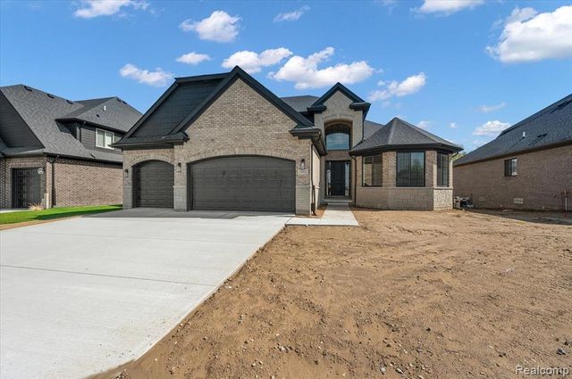 24462 Sawgrass Drive, Macomb, MI 48042
