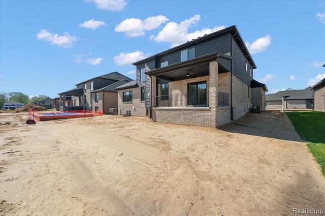 24462 Sawgrass Drive, Macomb, MI 48042