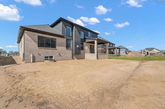 24462 Sawgrass Drive, Macomb, MI 48042