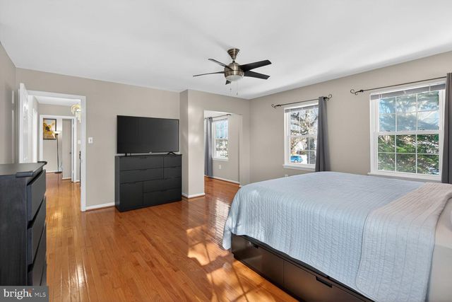 5610 WOOD THRUSH CT, Fairfax, VA 22032