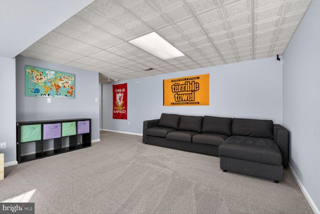 5610 WOOD THRUSH CT, Fairfax, VA 22032