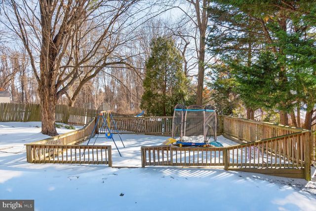 5610 WOOD THRUSH CT, Fairfax, VA 22032