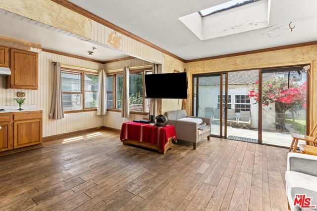4179 Motor Avenue, Culver City, CA 90232