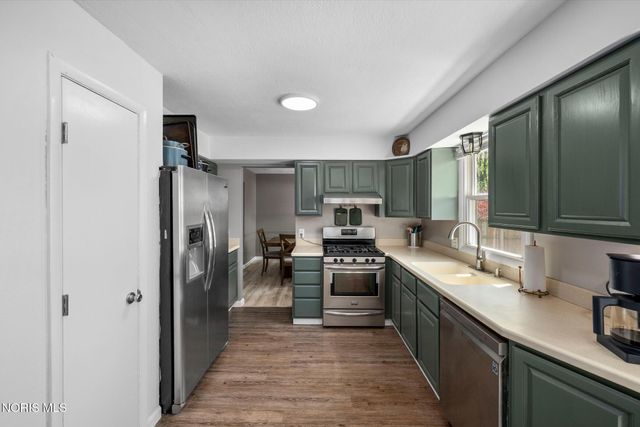 6357 Wedgewood Drive, Sylvania, OH 43560
