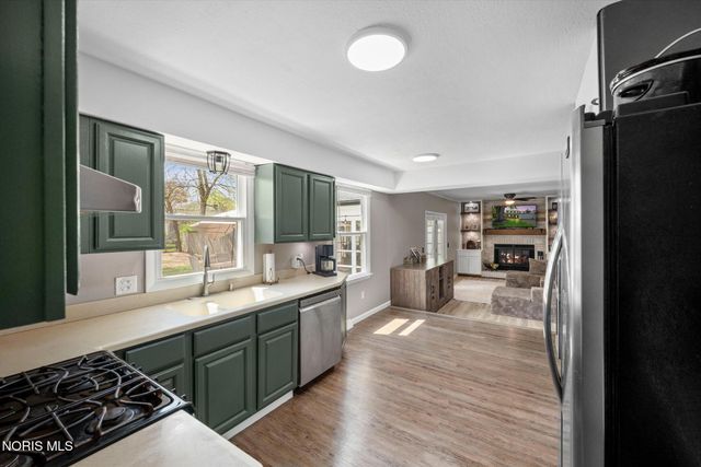 6357 Wedgewood Drive, Sylvania, OH 43560