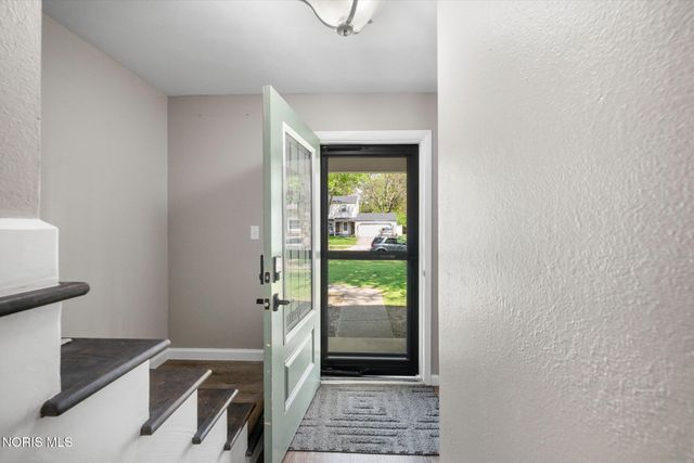 6357 Wedgewood Drive, Sylvania, OH 43560