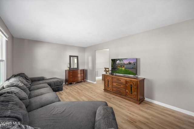6357 Wedgewood Drive, Sylvania, OH 43560