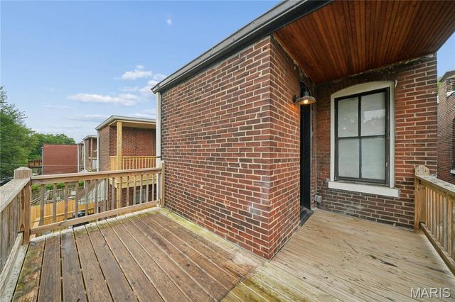 4165 Russell Boulevard, St Louis, MO 63110