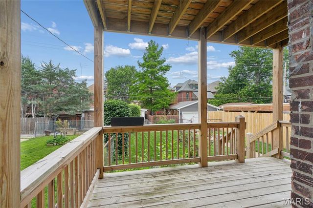4165 Russell Boulevard, St Louis, MO 63110