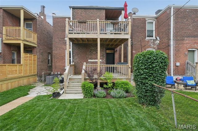 4165 Russell Boulevard, St Louis, MO 63110