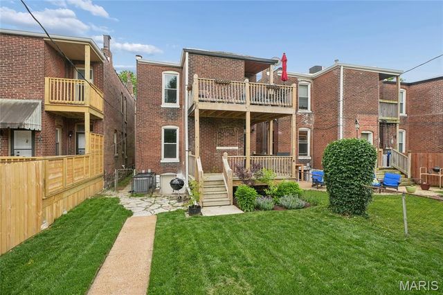 4165 Russell Boulevard, St Louis, MO 63110