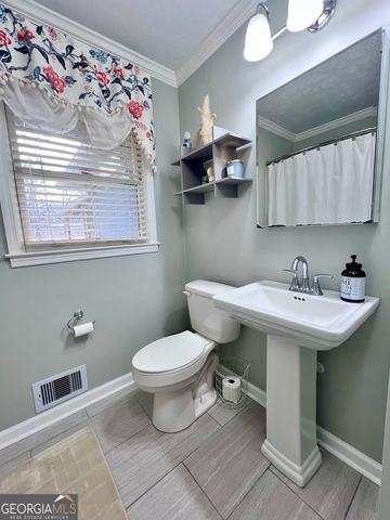 107 Pine Hill Circle, Byron, GA 31008