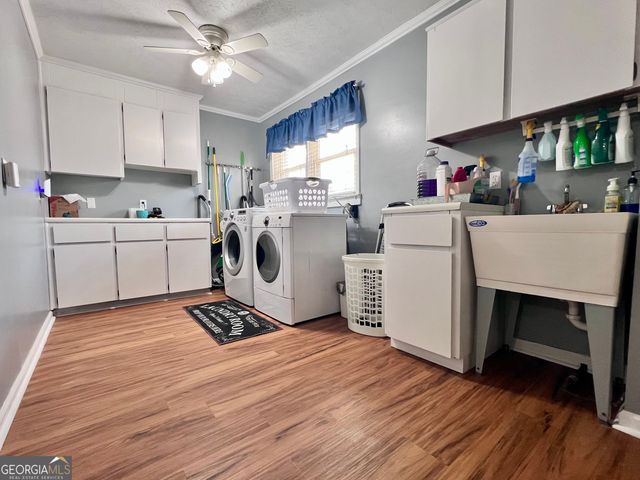 107 Pine Hill Circle, Byron, GA 31008