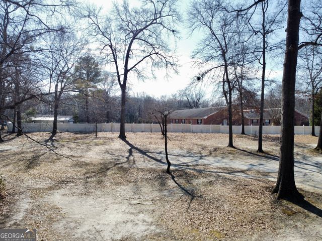 107 Pine Hill Circle, Byron, GA 31008