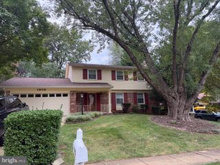 1908 DIPLOMAT CT, Falls Church, VA 22043