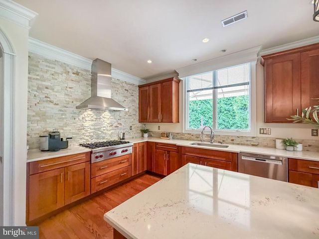 2212 CORSON LN, New Hope, PA 18938