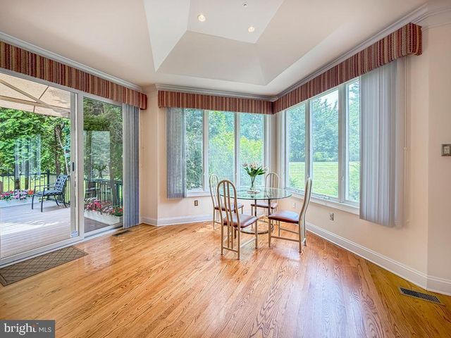 2212 CORSON LN, New Hope, PA 18938