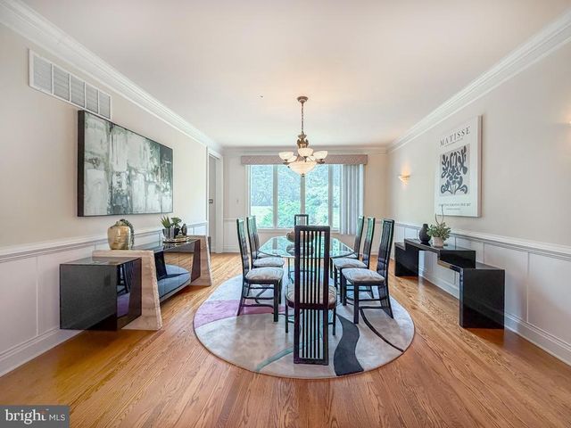 2212 CORSON LN, New Hope, PA 18938