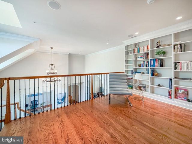 2212 CORSON LN, New Hope, PA 18938