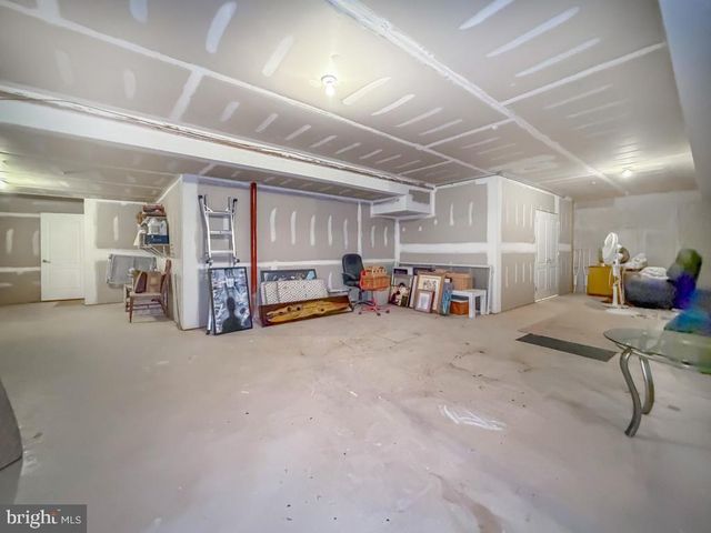2212 CORSON LN, New Hope, PA 18938