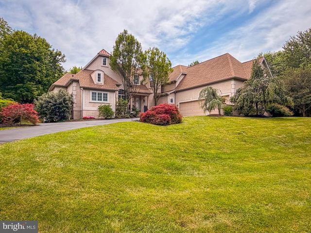 2212 CORSON LN, New Hope, PA 18938