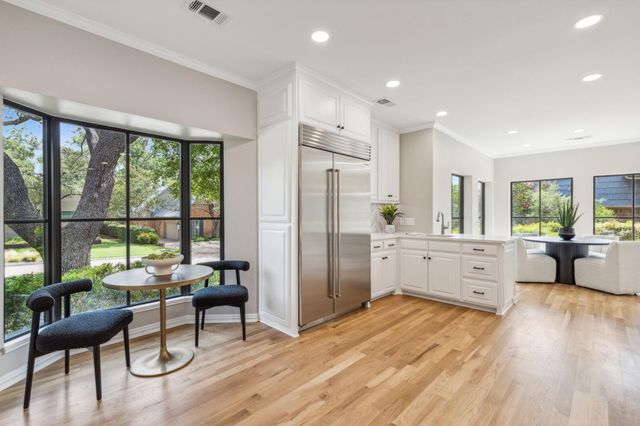 6030 Club Oaks Drive, Dallas, TX 75248