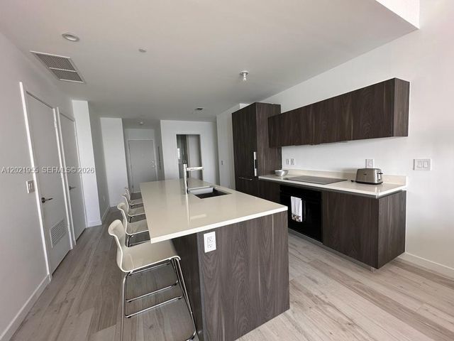 480 NE 31st St 1902, Miami, FL 33137