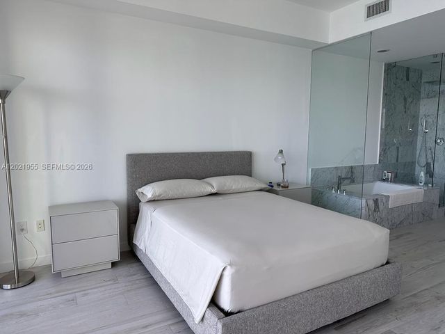 480 NE 31st St 1902, Miami, FL 33137