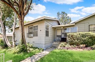 2000 W MISTLETOE AVE, San Antonio, TX 78201