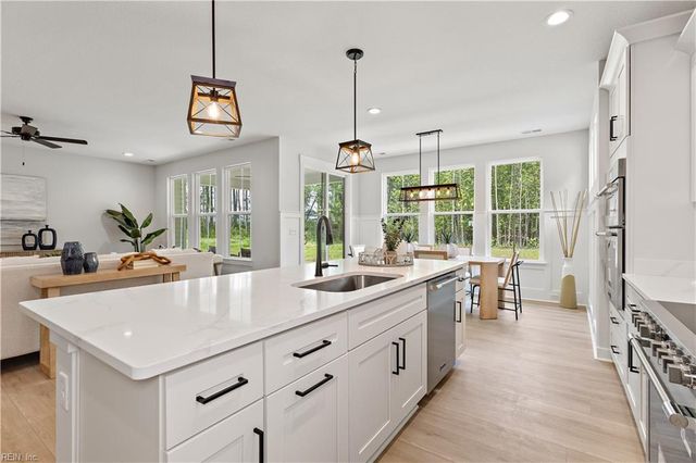 MM Ashbee, Chesapeake, VA 23322