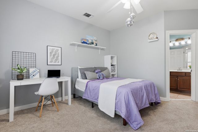 615 Pinon Blvd, San Antonio, TX 78260
