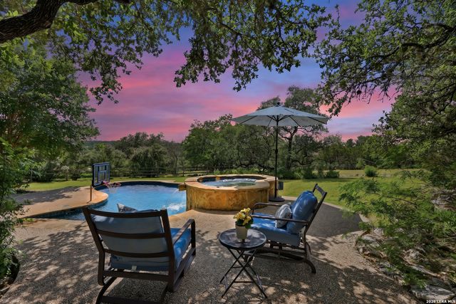 615 Pinon Blvd, San Antonio, TX 78260