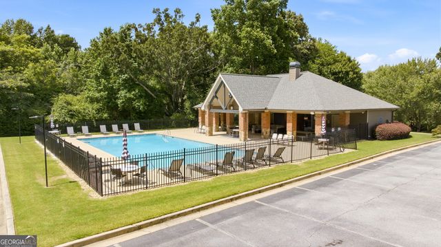 4860 Wildlife Way, Flowery Branch, GA 30542