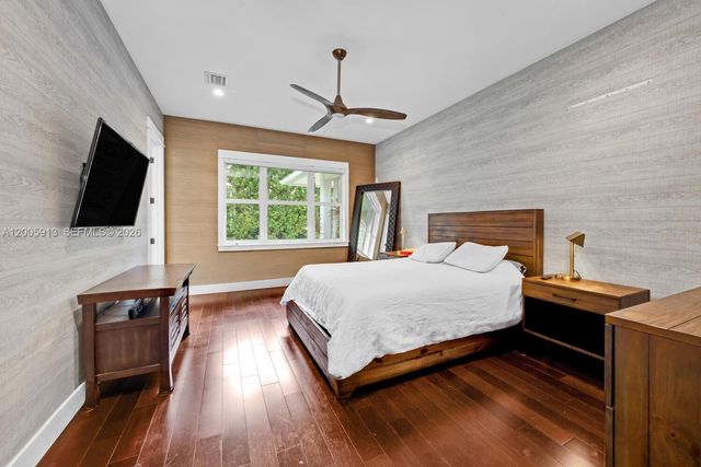 8020 SW 62nd Ave, Miami, FL 33143