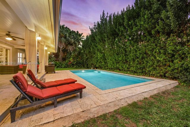 8020 SW 62nd Ave, Miami, FL 33143