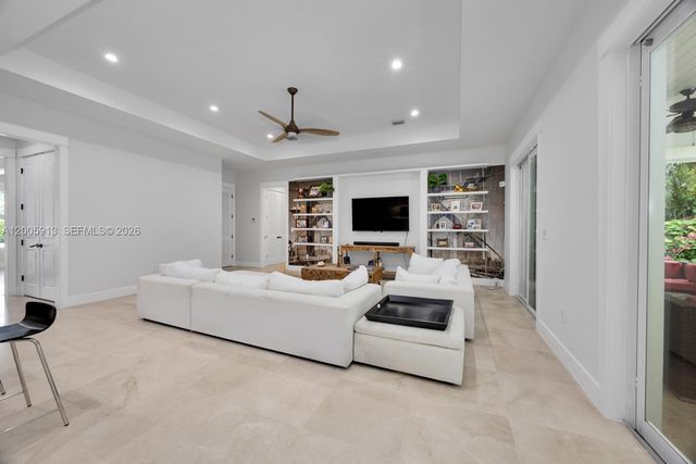 8020 SW 62nd Ave, Miami, FL 33143