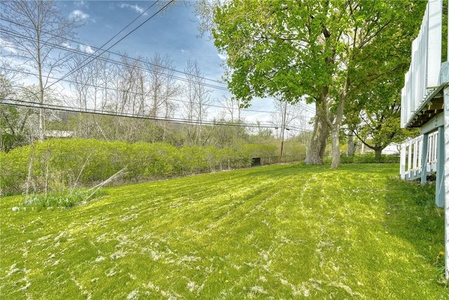 139 Nevins Road, Henrietta, NY 14467