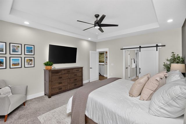14752 Stonecrop Drive, Urbandale, IA 50323