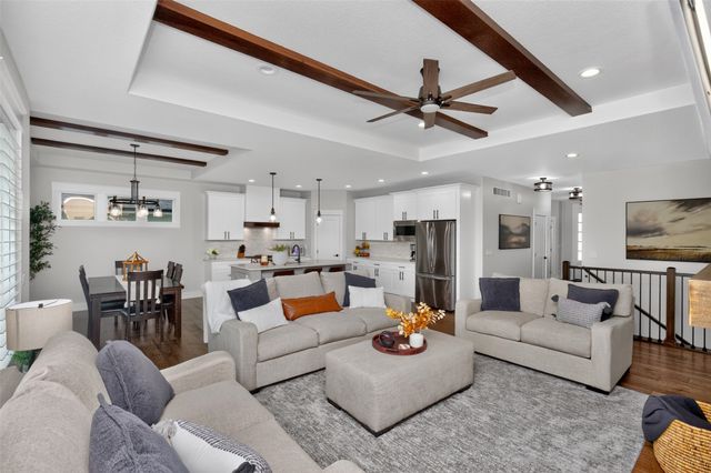 14752 Stonecrop Drive, Urbandale, IA 50323