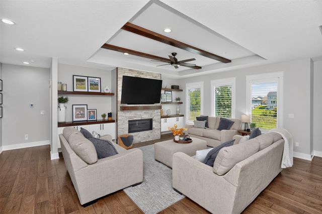 14752 Stonecrop Drive, Urbandale, IA 50323