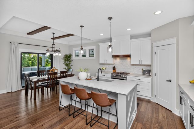 14752 Stonecrop Drive, Urbandale, IA 50323